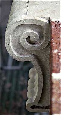 Stone bracket